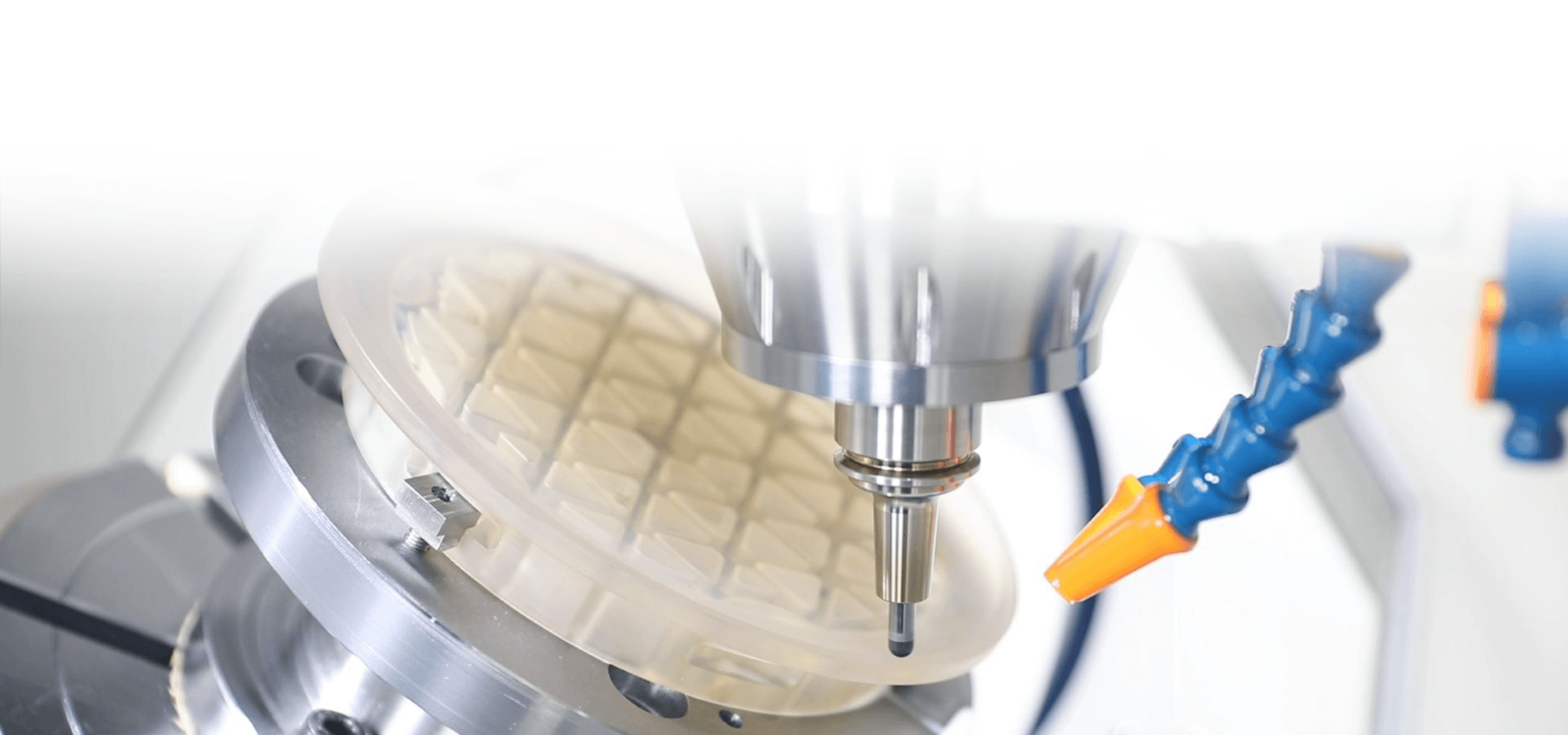 Фрезерование твердых, но хрупких материалов