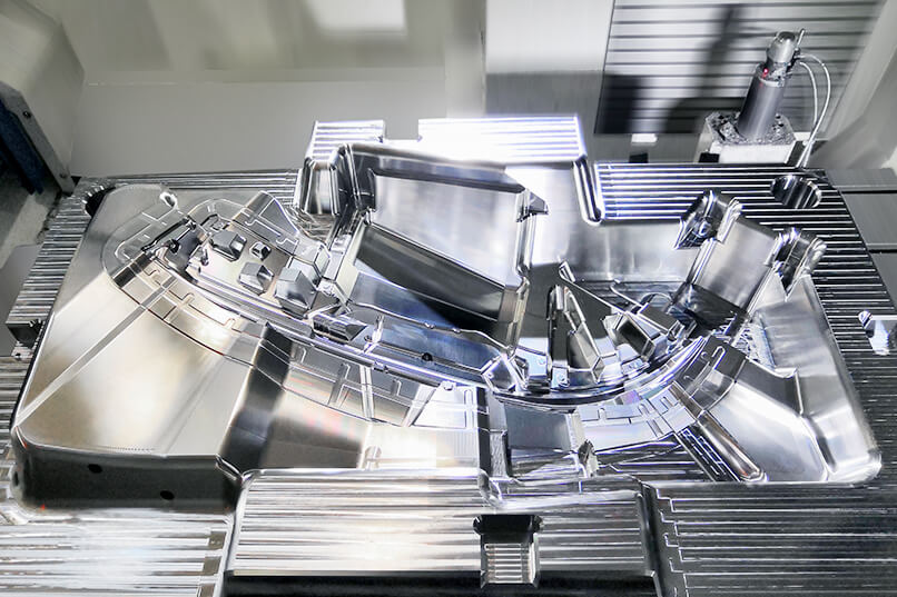 MCGH2000 3-х осевой вертикальный фрезерный обрабатывающий центр